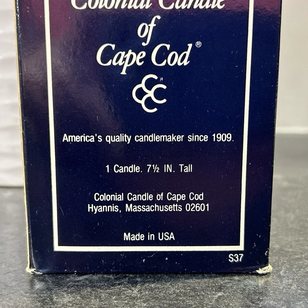 NEW Colonial Candle of Cape Cod 7.5